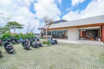 three brothers villas and suite munggu