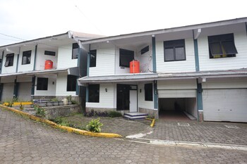 villa agape near puncak by arba