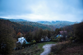 hotel claris valiug