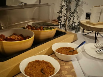 hotel claris valiug