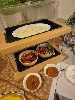 hotel claris valiug