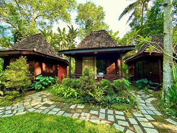 puunee wild river resto and villas