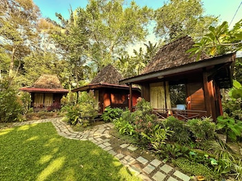 Puunee Wild River Resto & Villa's,,4 star