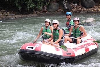 puunee wild river resto and villas