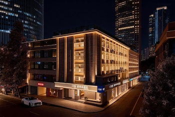 Cybo Junting Shangpin Hotel (Chengdu Chunxi Road Tianfu Square Branch),,4 star