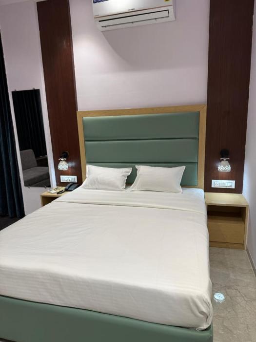 hotel grand soma