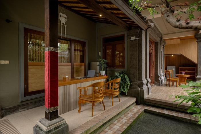 togog polos ubud house