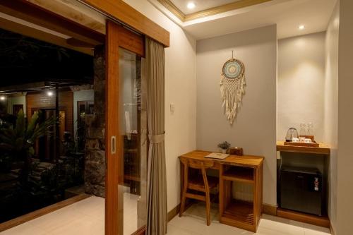 togog polos ubud house