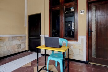 oyo 95035 harmony guest house syariah