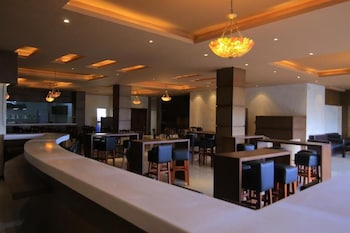 daisy hotel