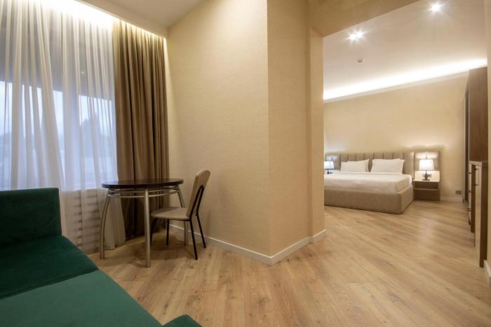 kinor david glatt kosher hotel