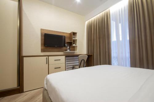 kinor david glatt kosher hotel