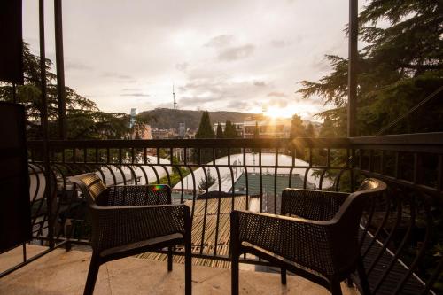 kinor david glatt kosher hotel