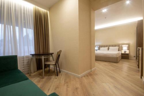 kinor david glatt kosher hotel