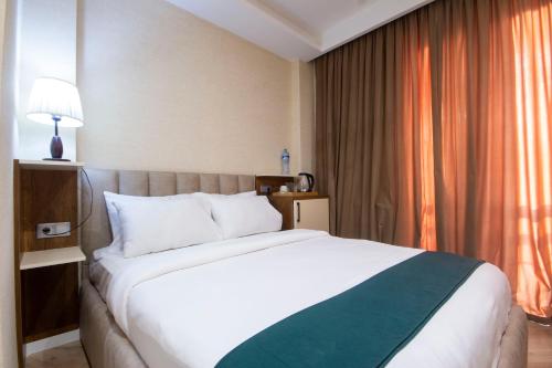 kinor david glatt kosher hotel