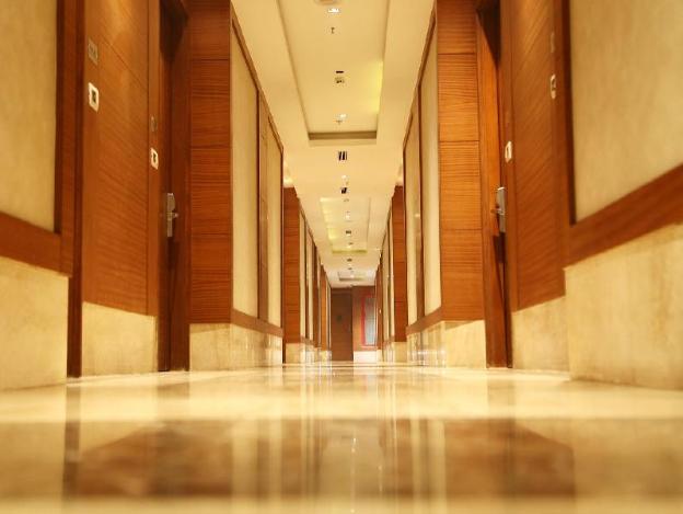 Grand Notting Hills Hotel And Resorts,New Delhi>>Delhi,4 star