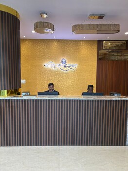 hotel maheshwaram vijay nagar indore