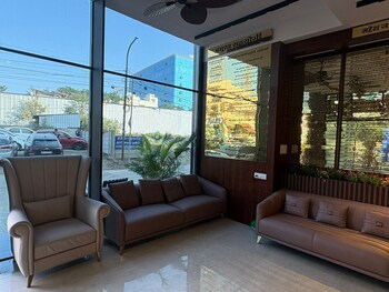 hotel maheshwaram vijay nagar indore