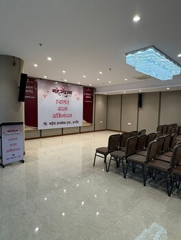 hotel maheshwaram vijay nagar indore