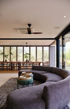 olijvenkraal winelands lodge