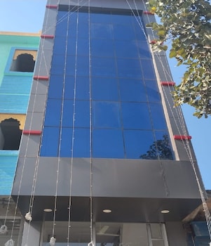 manbhar heavens hotel