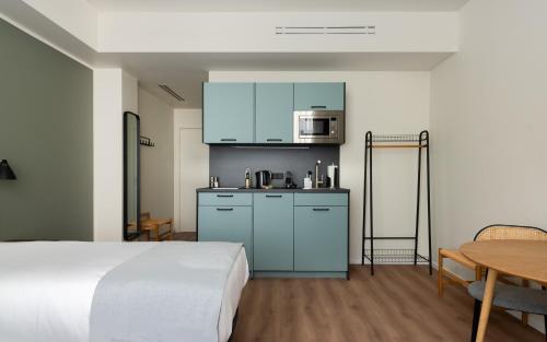limehome athens agora