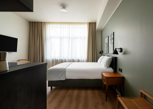 limehome athens agora