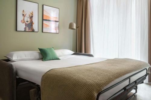 limehome athens agora