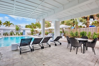 Azul Resort Siesta Key,,3 star