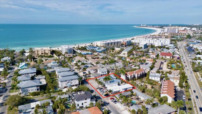 azul resort siesta key