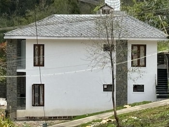 kodai square