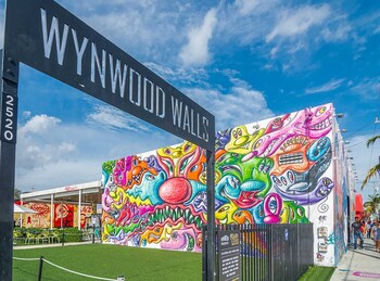 heart of wynwood rooftop pool balcony