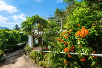 hilltop retreat matale