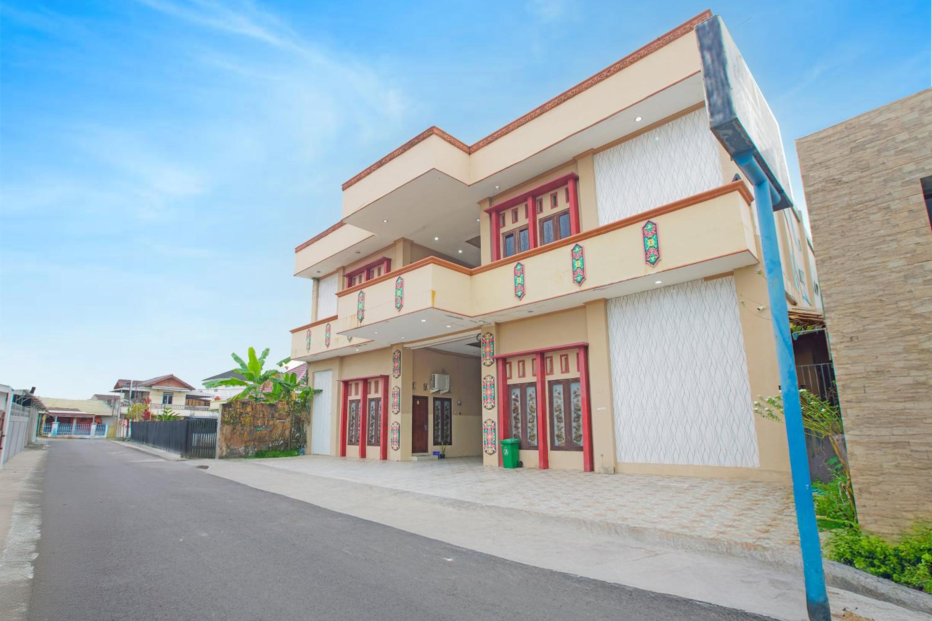 hotel o near universitas palangka raya