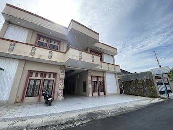 hotel o near universitas palangka raya