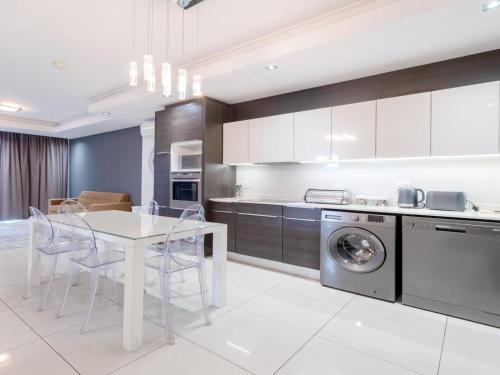 century club luxury apartment hotels
