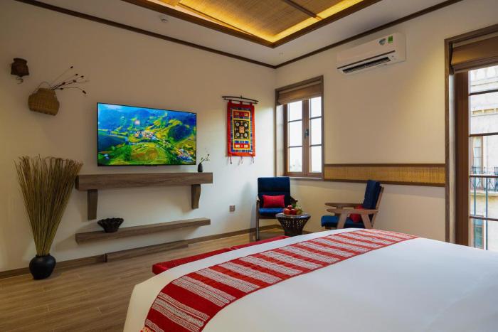 zao hotel firework and sea view