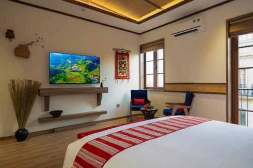 zao hotel firework and sea view