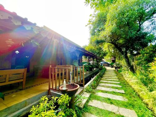 nglaras resort yogyakarta