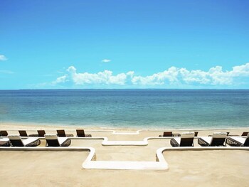Mcollection - Mactan Island Stay Near Beach And Airport,,3 star