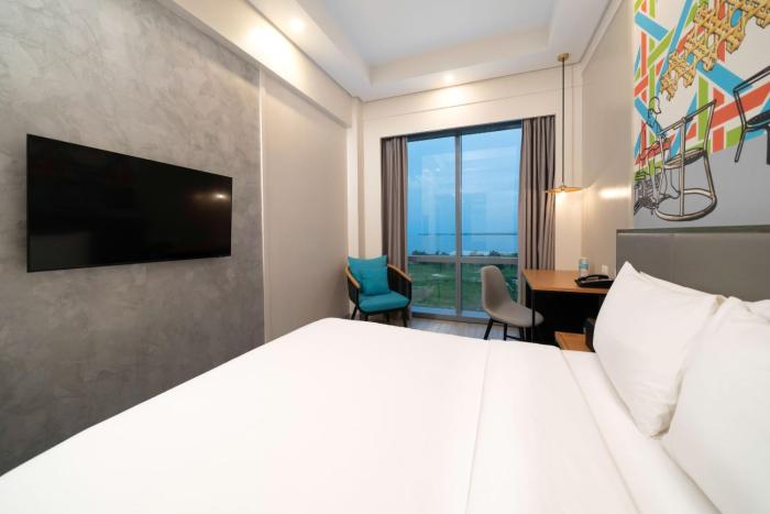 mcollection mactan island stay near beach and airport
