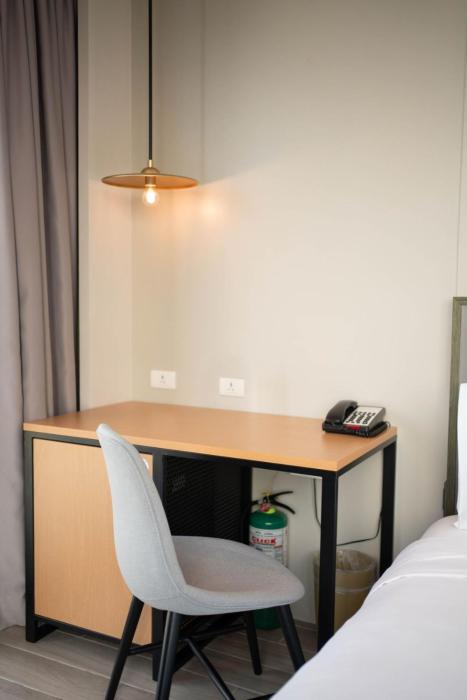 mcollection mactan island stay near beach and airport