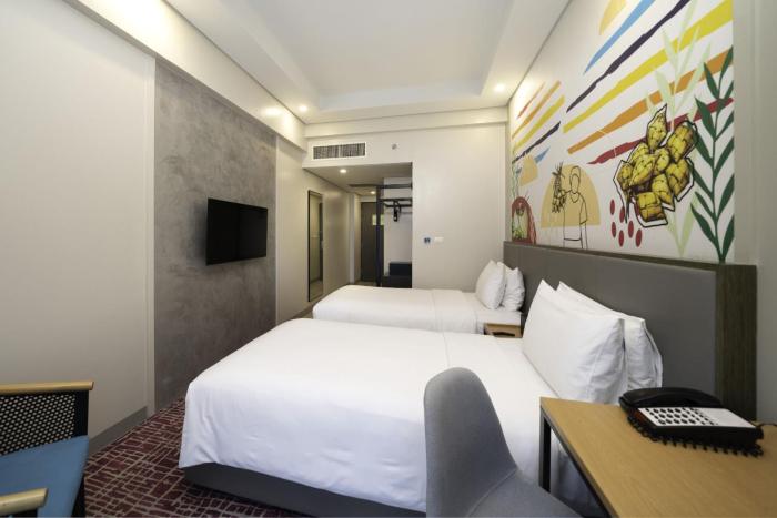 mcollection mactan island stay near beach and airport