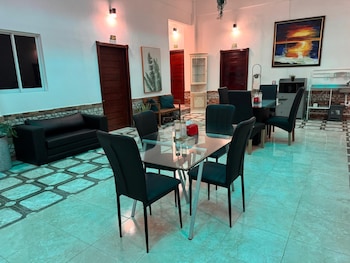 colonial hotel boutique
