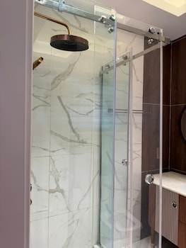sujimoto residences precious