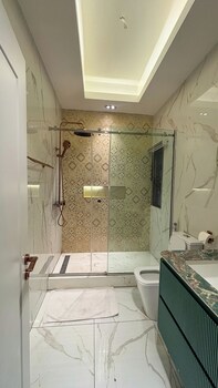 sujimoto residences precious