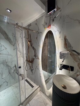 sujimoto residences precious