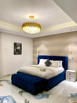 sujimoto residences precious