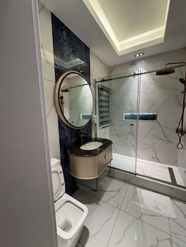 sujimoto residences precious