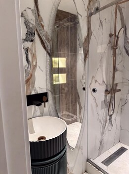 sujimoto residences precious
